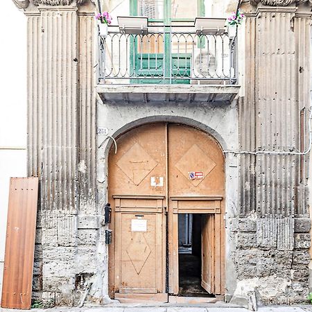 Palazzo dei Normanni Stylish Apartment Palermo Esterno foto