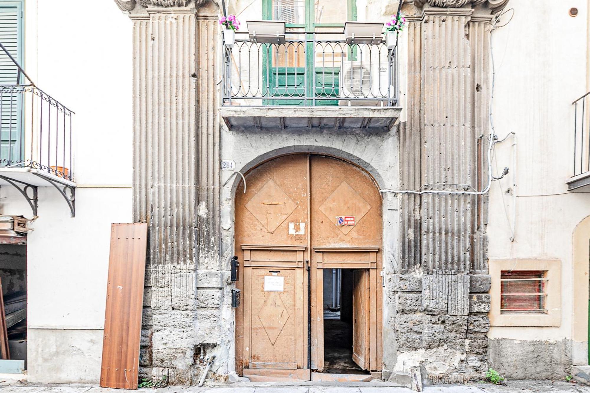 Palazzo dei Normanni Stylish Apartment Palermo Esterno foto