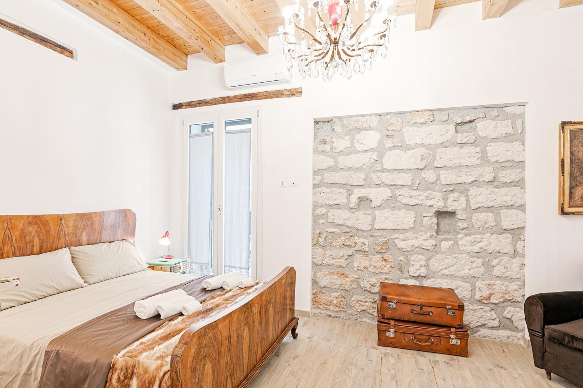 Palazzo dei Normanni Stylish Apartment Palermo Esterno foto