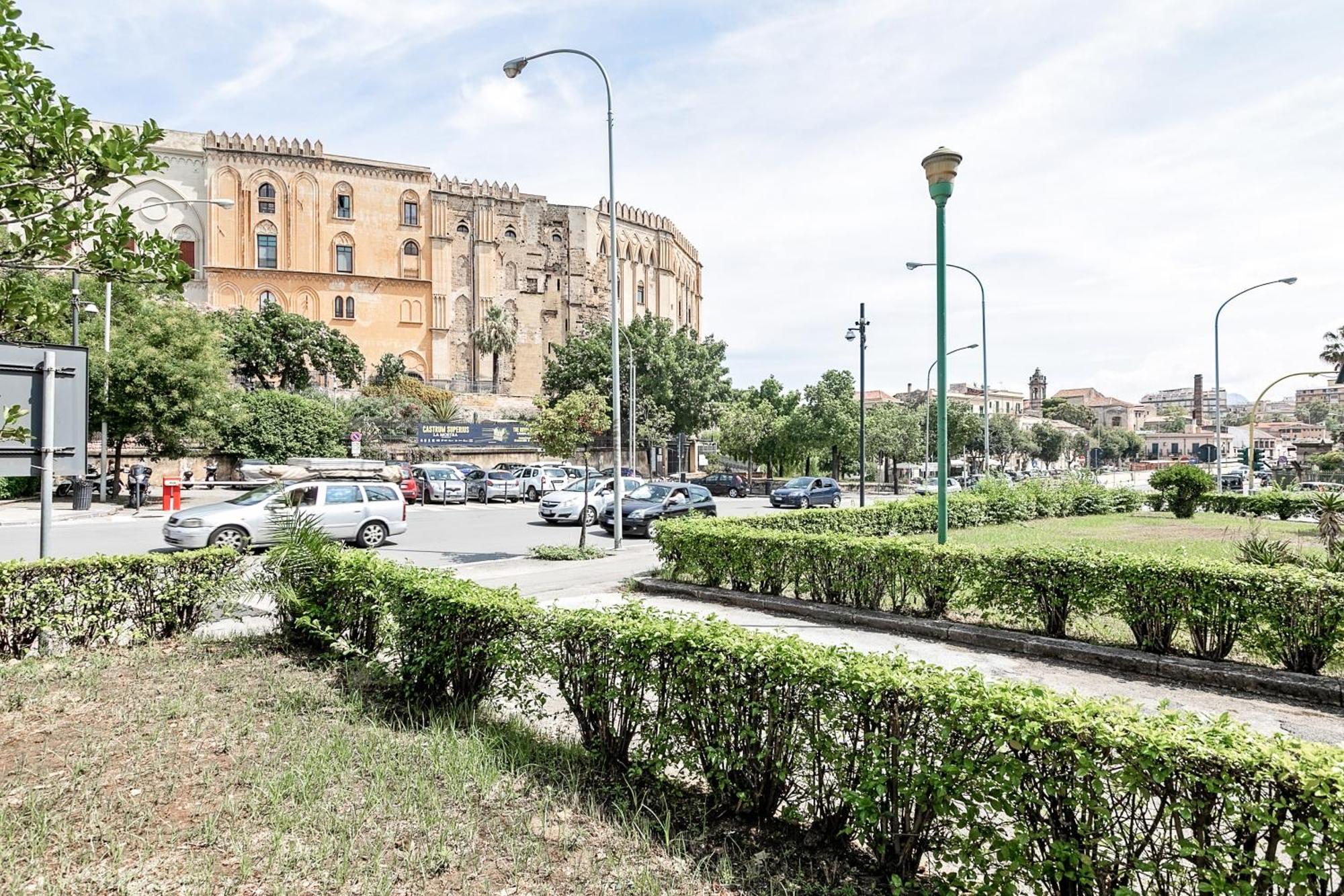Palazzo dei Normanni Stylish Apartment Palermo Esterno foto
