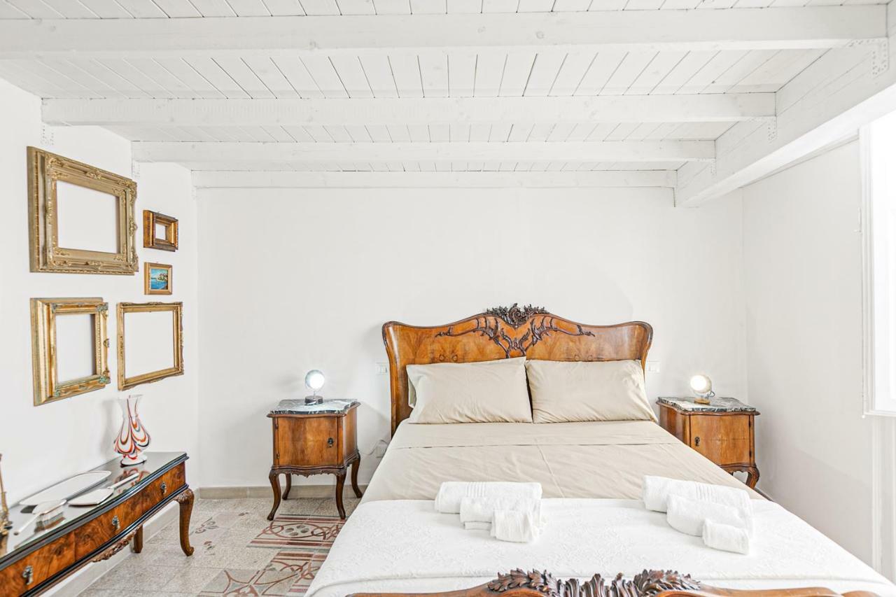 Palazzo dei Normanni Stylish Apartment Palermo Esterno foto